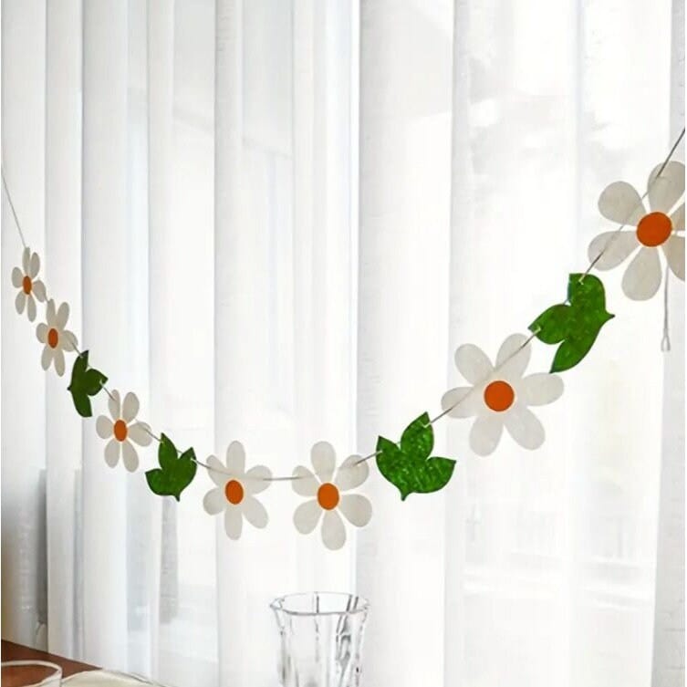 Green Leaf Daisy Pull Flag: Birthday Party Decor with Charming Flower Background